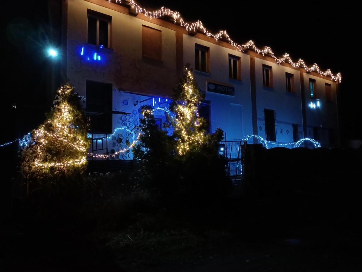 Hostel Apollo Zabkowice Slaskie Exteriör bild